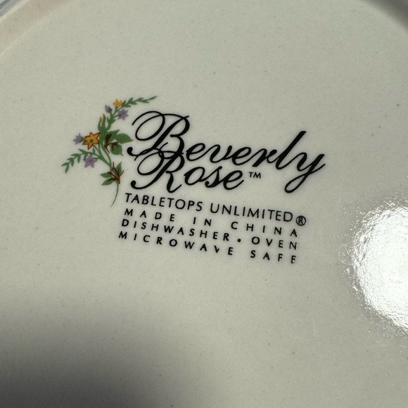 Beverly Rose White Pink Floral Dinnerware Salad Plates Elegant Cottagecore VTG - Picture 8 of 11